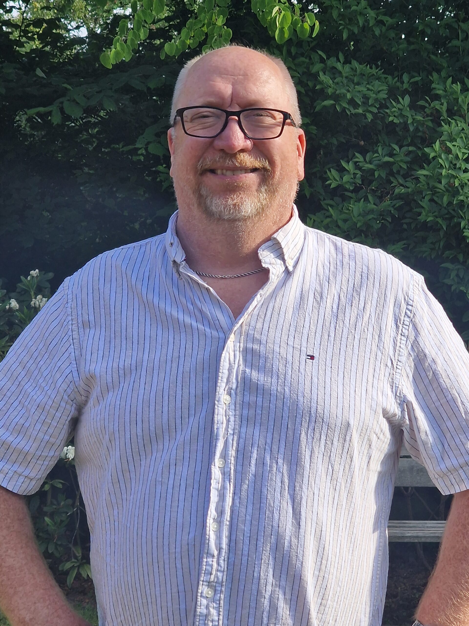 Tommy (Guitar, klaver og kor)